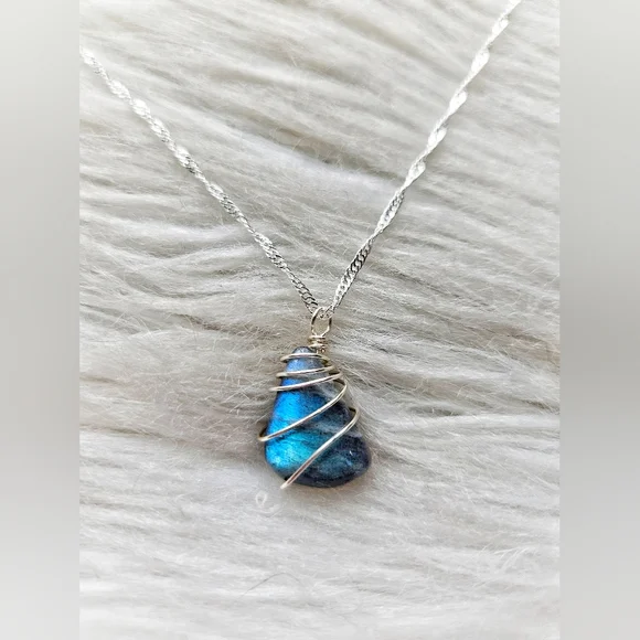 925 Labradorite Necklace - Picture 1 of 5